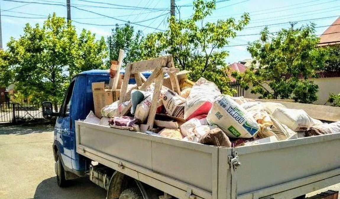 Вывоз мусора Газелью в Вятских Поляне в октябре