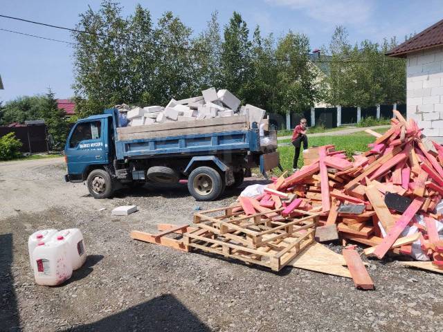 Вывоз мусора с чердака в Вятских Поляне в октябре